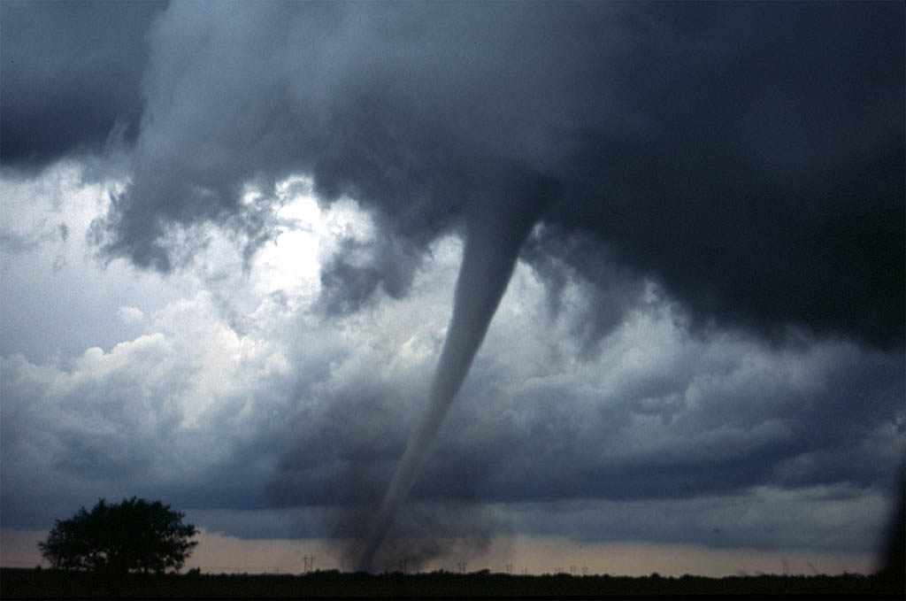 American Geophysical Union experts available to comment on science of  tornadoes - AGU Newsroom