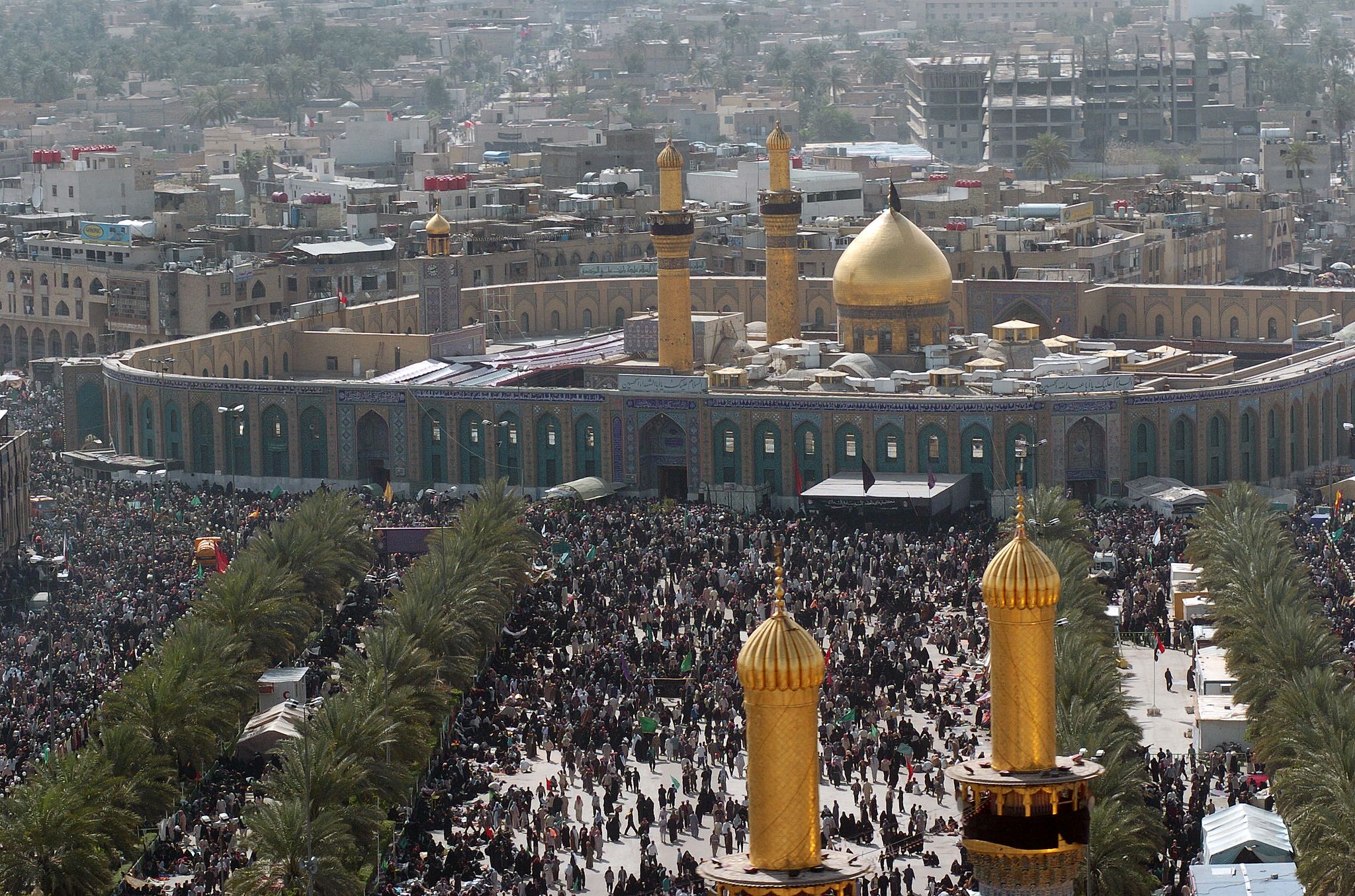 A crowd gathers around the Imam Hussain Shrine in Karbala, Iraq during Arba’een. 